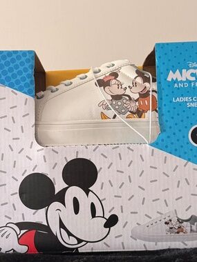 Disney Mickey & Minnie Sneakers | Ladies Size 9 | NWT in Box